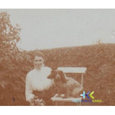br128 Paula vd Loo met hond Polly